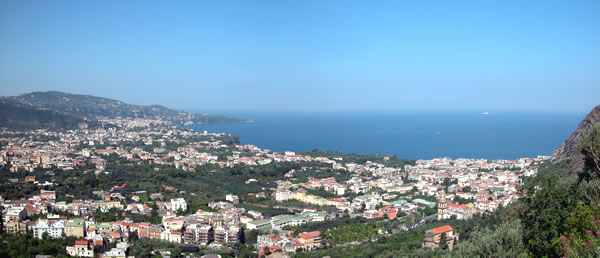 Veduta panoramica da Alberi (fraz. Meta di Sorrento) - Copyright 2003 G. Ruggiero