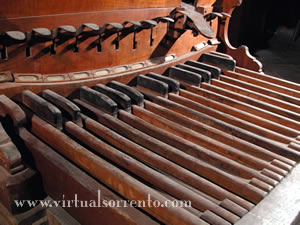 Organo - Pedaliera (Foto Giuseppe Ruggiero)